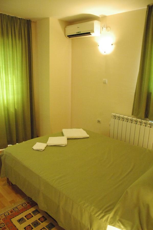 Villa Nevenka Rooms Belgrado Habitación foto